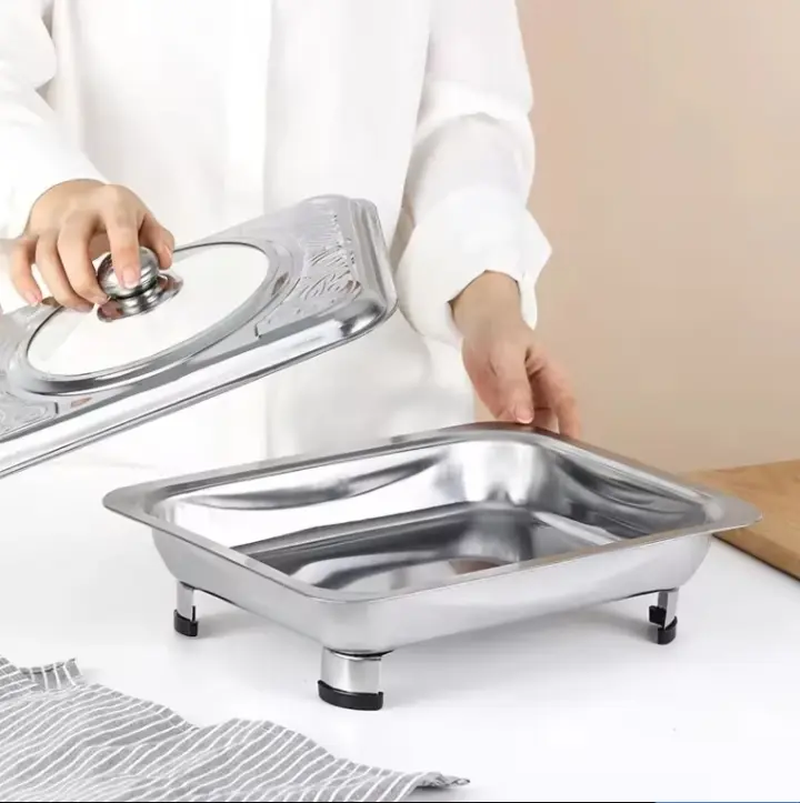Dish rectangulaire en inox avec couvercle amovible pour buffets et réceptions