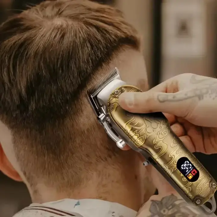 Tondeuse premium dorée pour coupe précise cheveux et barbe