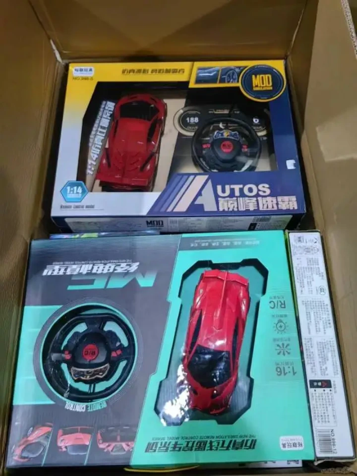 Voiture télécommandée avec volant design réaliste