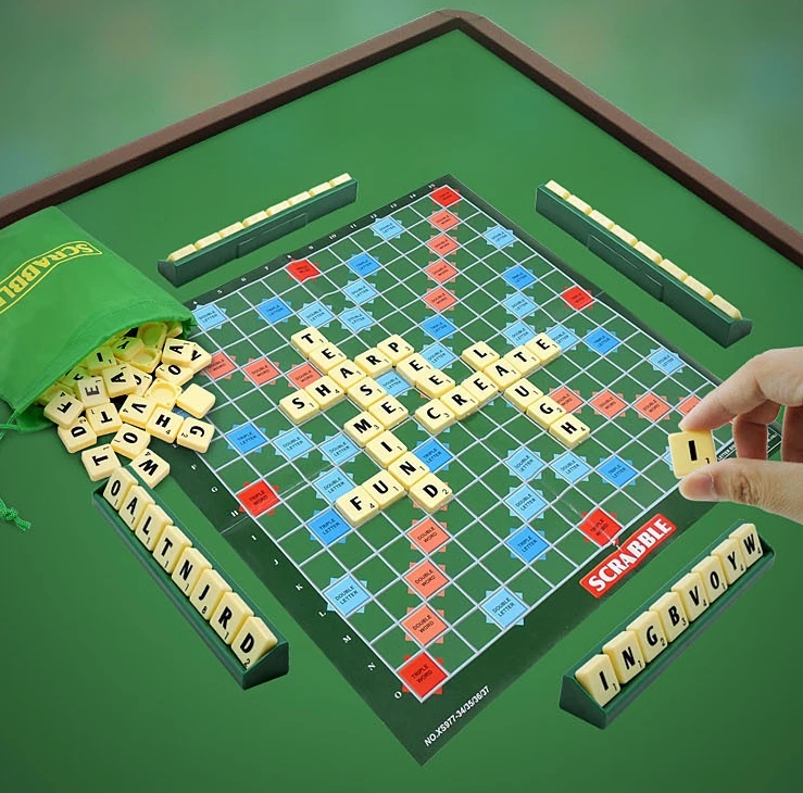 Scrabble éducatif et classique jeu de lettres