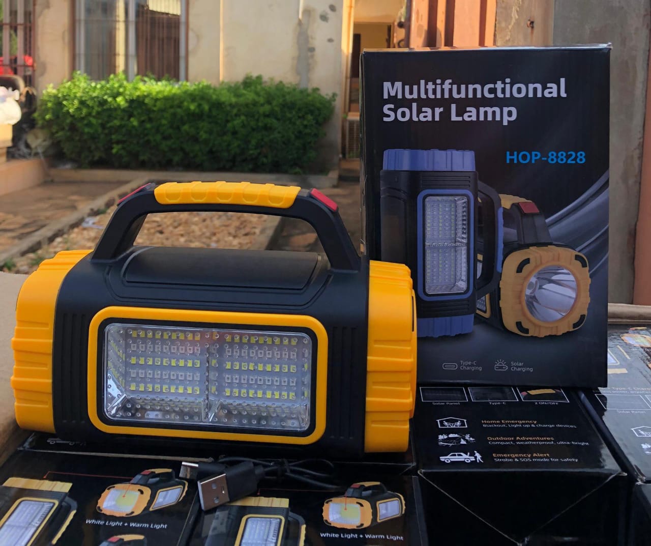 Lampe solaire multifonction HOP8828 portable