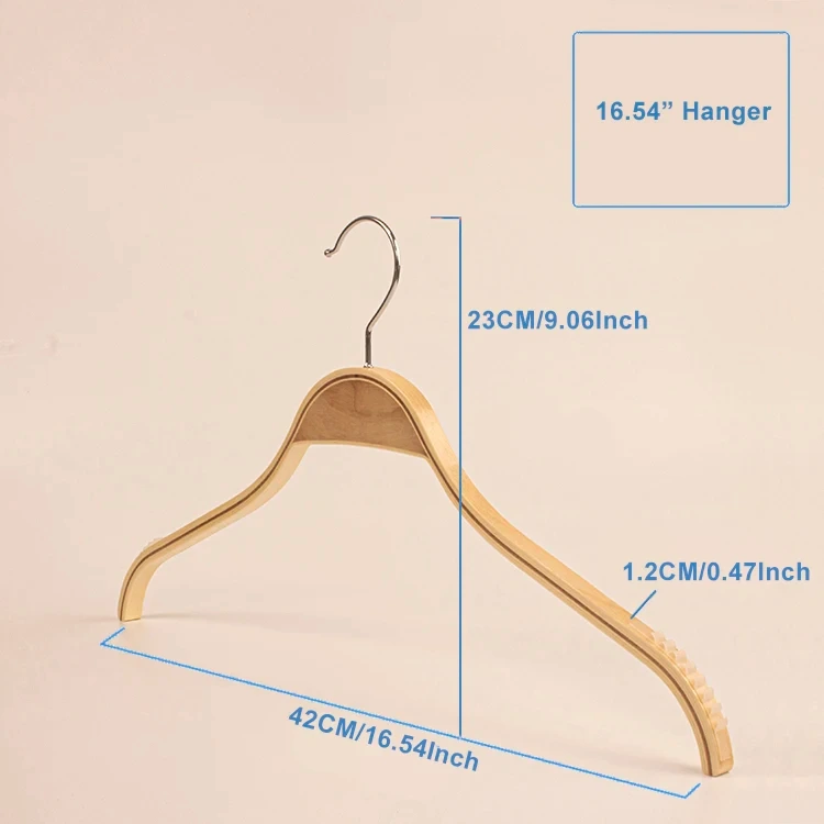 Cintres bois garde‑robe organisée