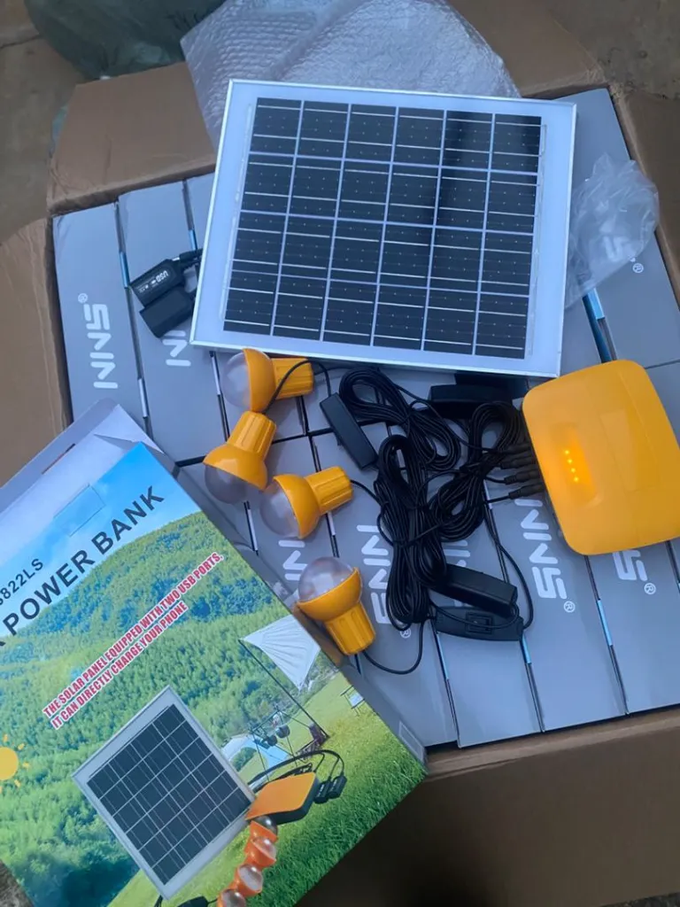 Kit-solaire-portable-SN822LS.webp