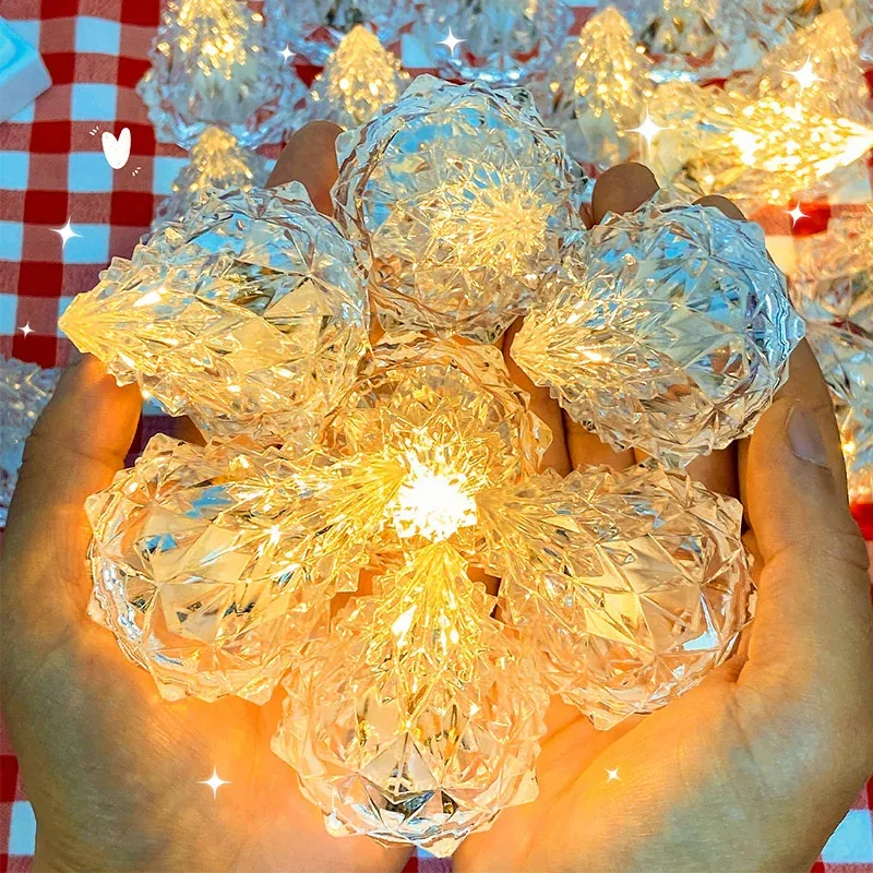lampes-LED-décoratives-en-forme-de-sapin-cristal-bohicon.webp