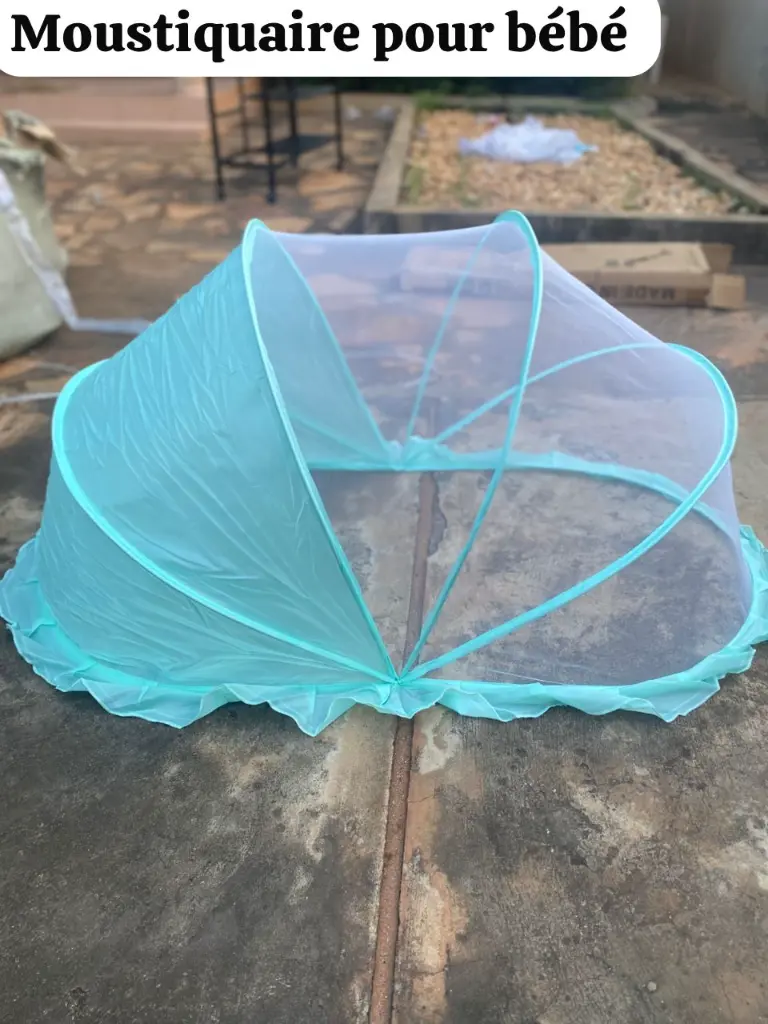moustiquaire-pour-bebe.webp