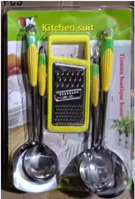 Set d’ustensiles de cuisine – louche, écumoire et râpe avec poignées épi de maïs